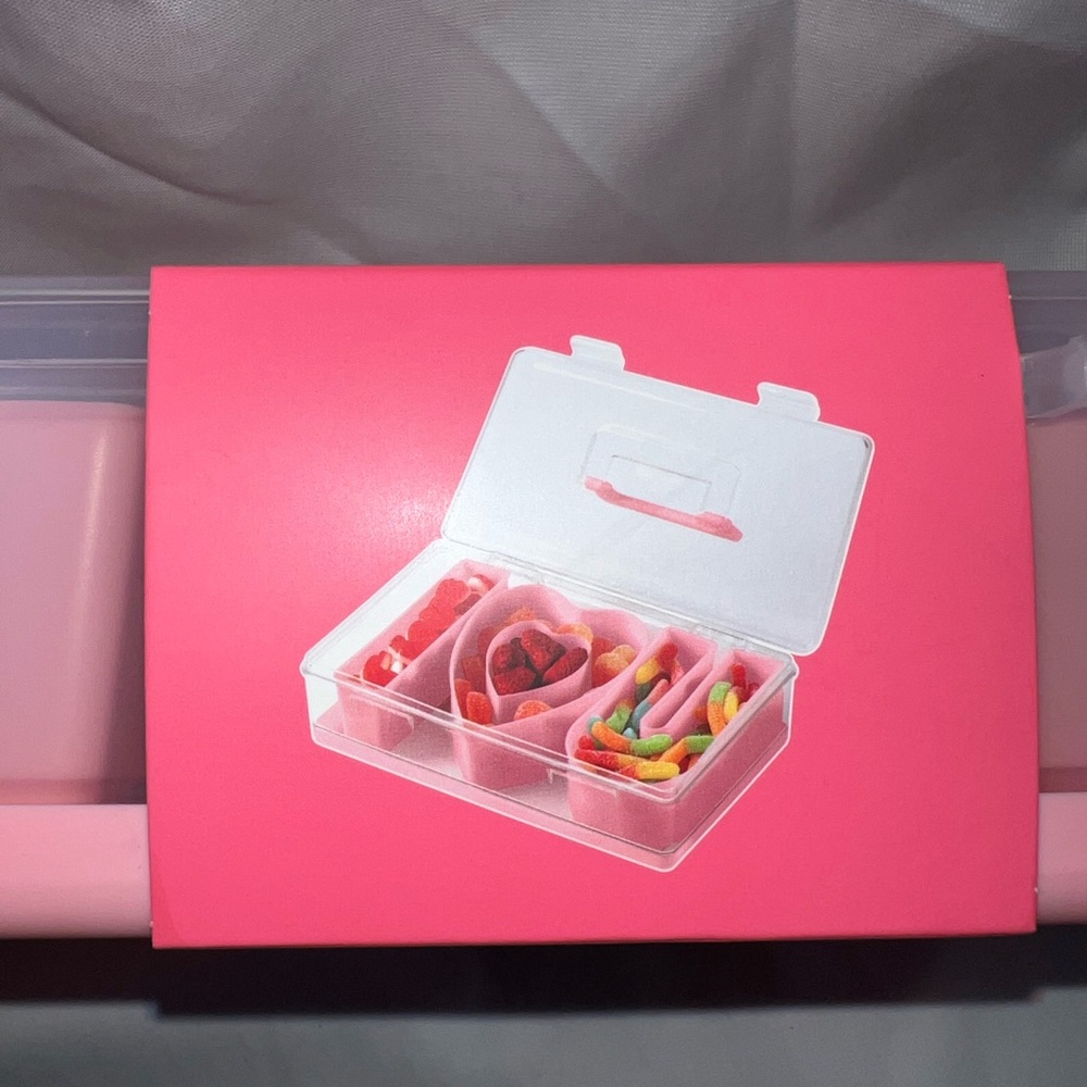 I❤️U Snackle Box With Two Pink Ducks For Mother's Day - Picture 5 of 8